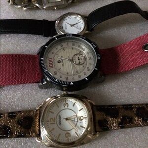 Lot of 5 watch